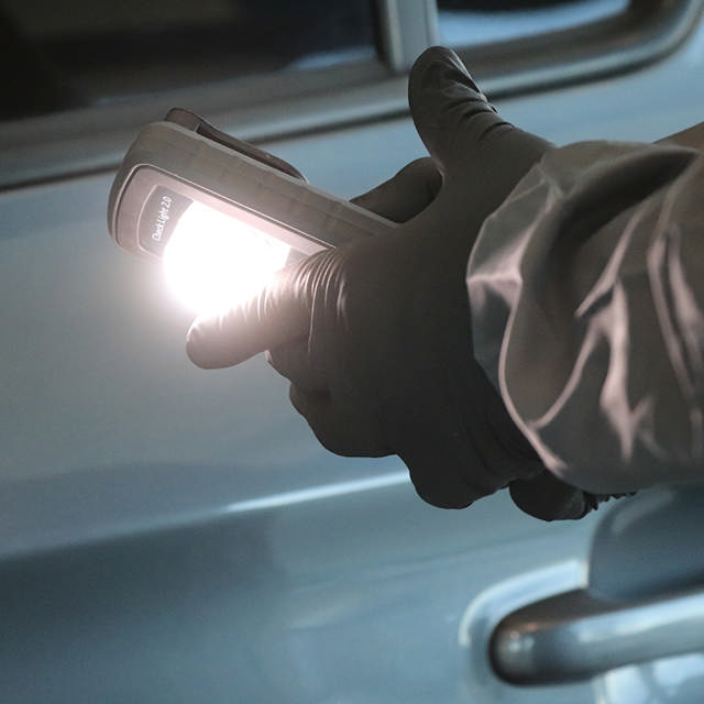 Lampada Controllo Colore 2.0 - Luce di lavoro versatile con SCANSIONE CCT 