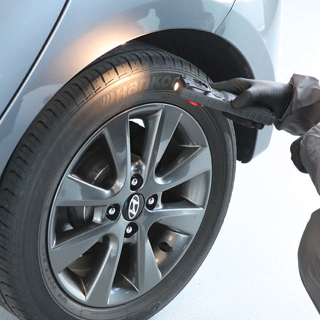 Lampada Controllo Colore 2.0 - Luce di lavoro versatile con SCANSIONE CCT 