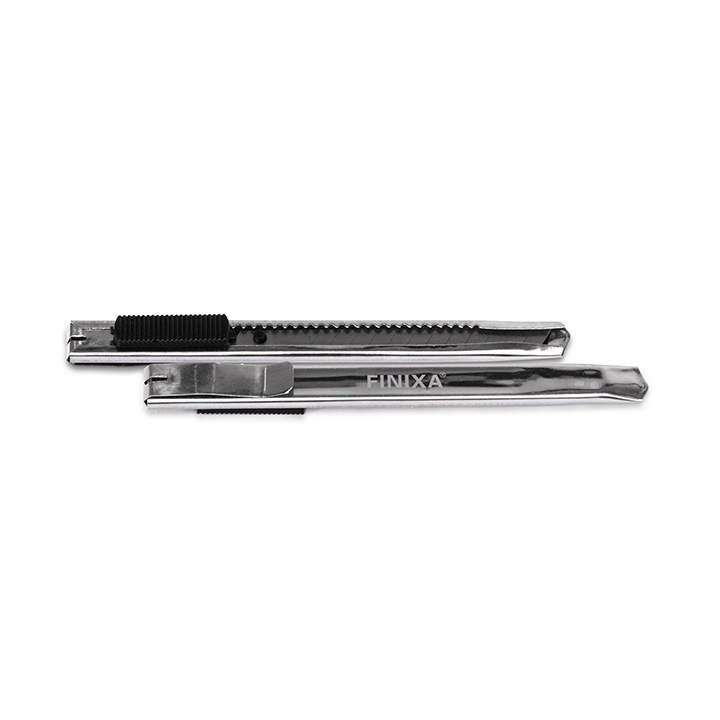 CUK 00 - Cutter à lame rétractable inox 9mm 10p.