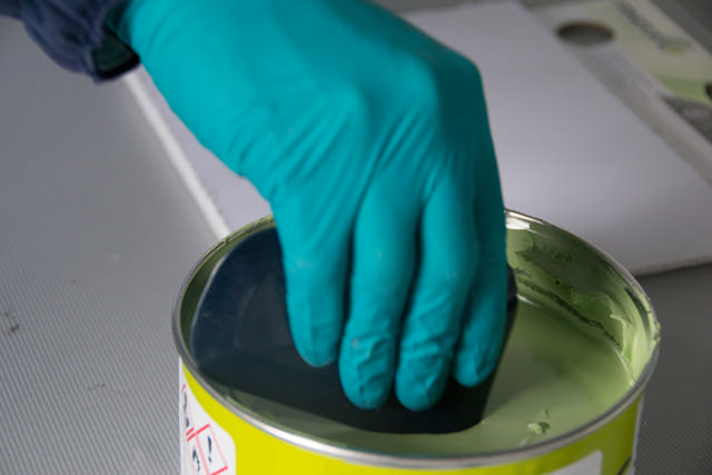 GAP 30 - Polyester putty 1.5kg + hardener - light