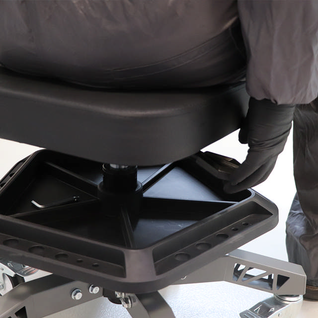 Banqueta móvil araña con bandeja 