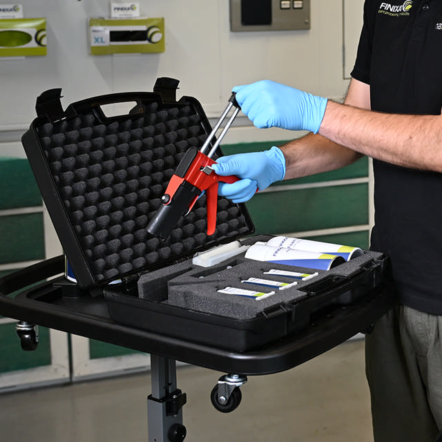 PLI 20 - Plastic Repair Set - Micro Emission